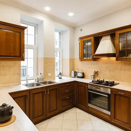 Spacious With Two Bathrooms ריגה