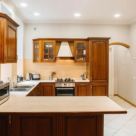 Spacious With Two Bathrooms