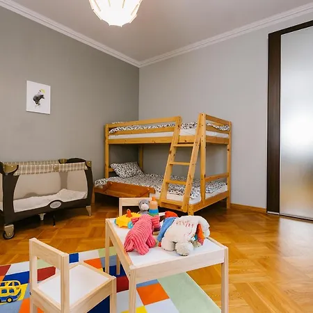 Spacious With Two Bathrooms * Riga